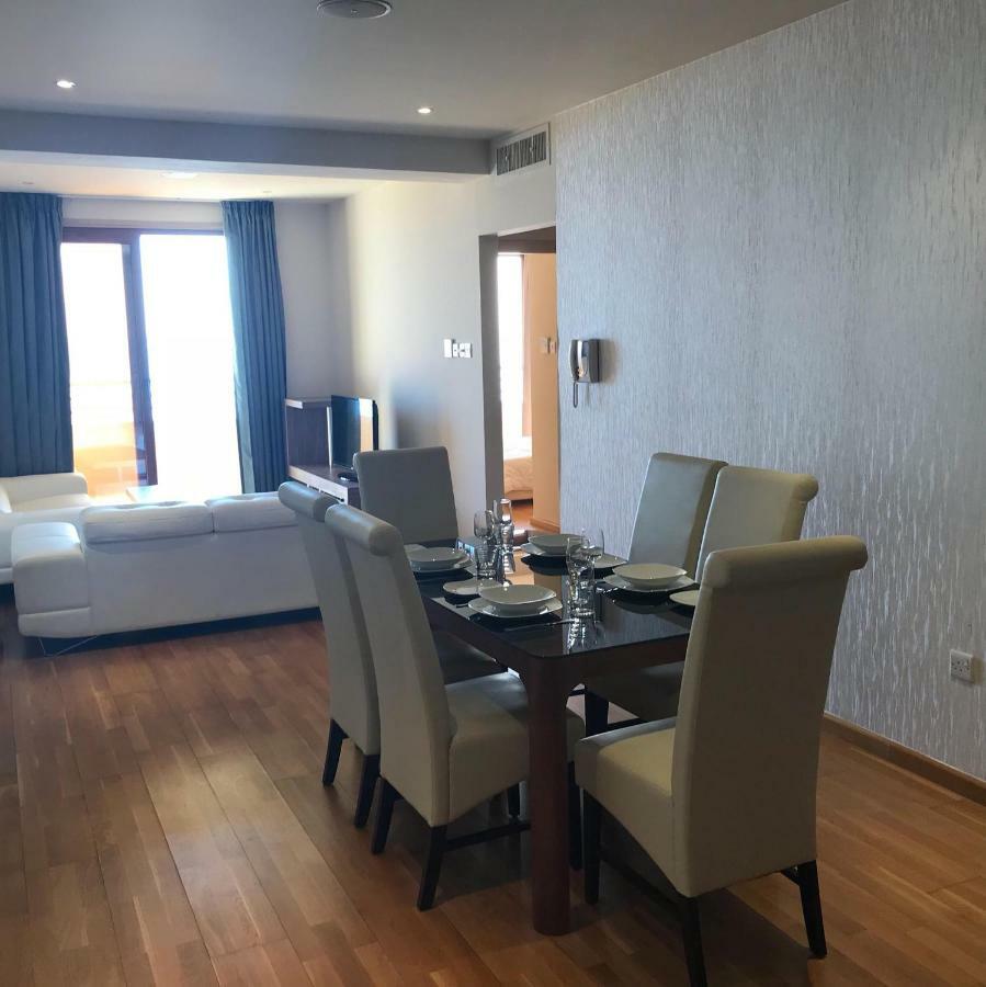 Sea View Central Apt Ithaki Larnaca Dış mekan fotoğraf